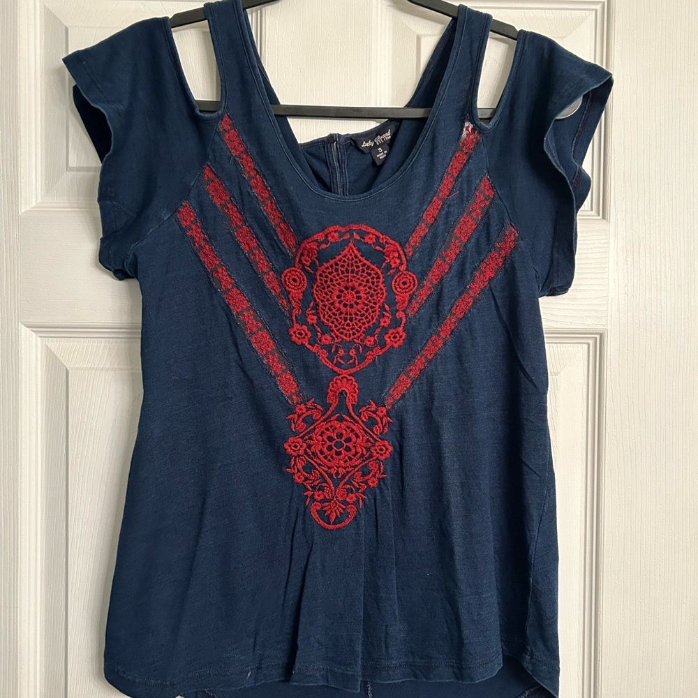 Lucky Brand Women’s Cold Shoulder Top